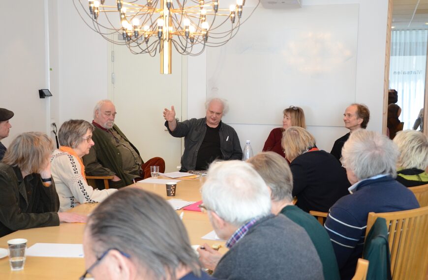 Samtal om Joe Hill. Foto: Mikael Rapp