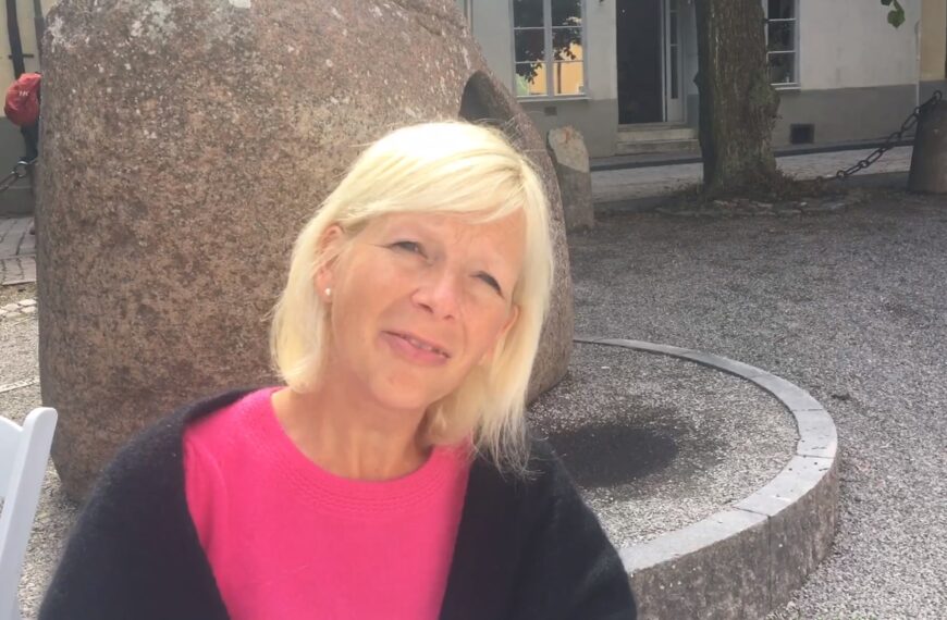 Linda Jonsson, lektor, om unga som skadar sig själva genom sex