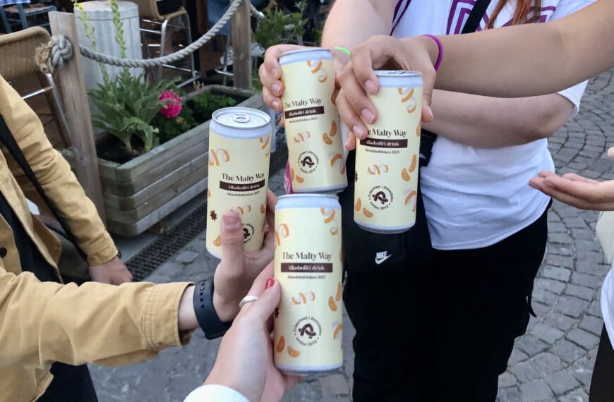 Recension: Almedalsdrinken 2023