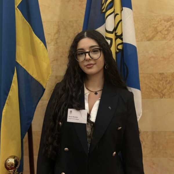 Från Göteborg till Europaparlamentet – Niusha kämpar för ungas inflytande