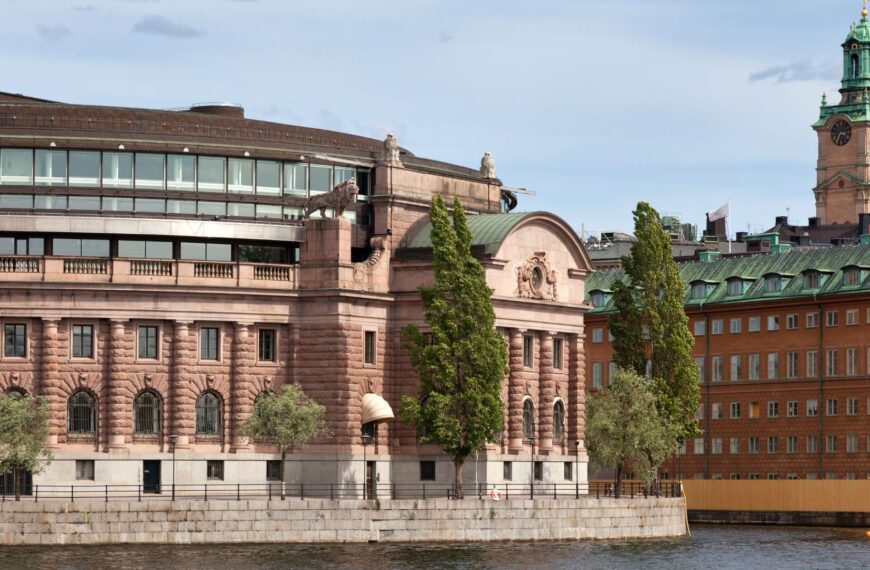 Var någonstans på vägen valde vi att överge anständigheten i politiken?