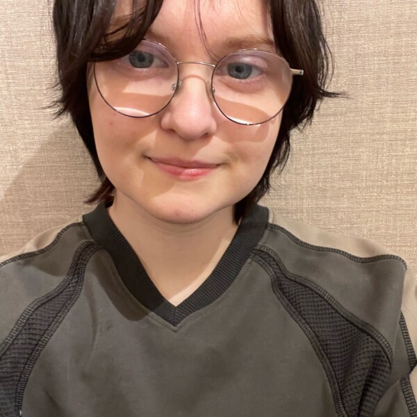 “Jag tror att AI är något som både fascinerar och avskräcker”: Eline om Next Gen Democracy