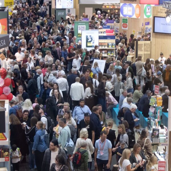 Kärlek, lust, feber, och tabu – hur bokmässan hjälpte mig att navigera mina tonårshormoner